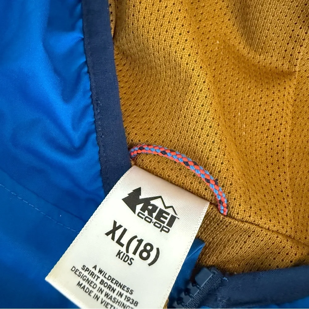 teen / young adult Blue rain Jacket with‎ Hood size 18 XL